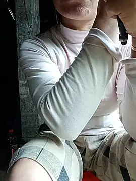 Živá chatovací místnost lya_sexyy