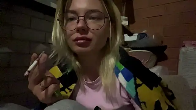 KimberliBaskerville Cameră chat live
