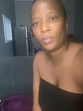 zamaa555's Live Chat Room