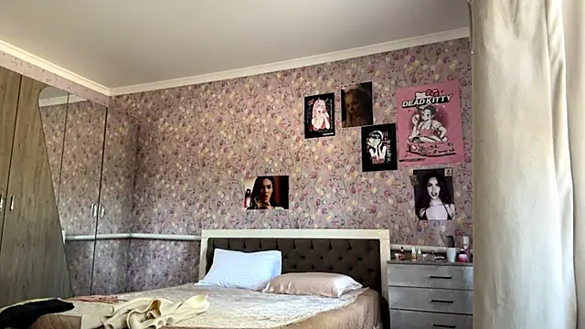 Živá chatovací místnost SakuraNaskios