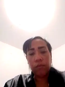חדר צ'אט בשידור חי של OliviaWilliamm