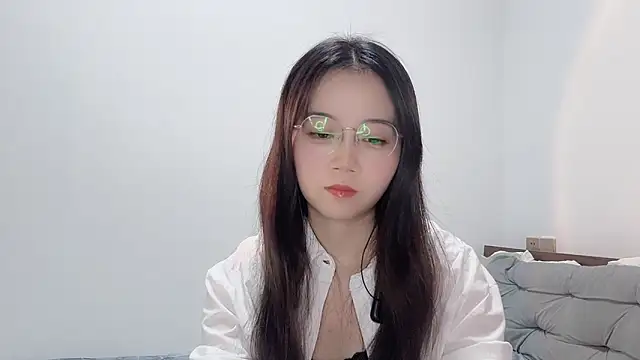 77-Vicky Ruang Obrolan Langsung