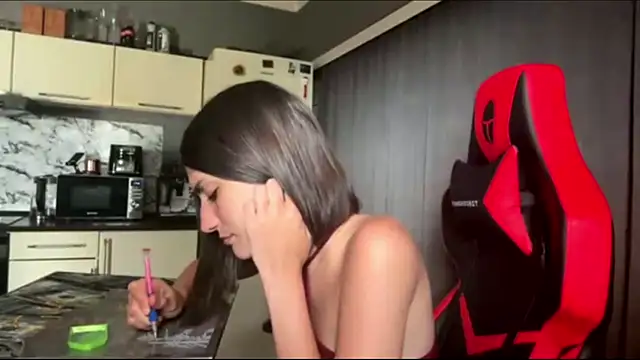 חדר צ'אט בשידור חי של MichelleNicolee