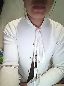 ห้องแชทสดของ Emma-sin