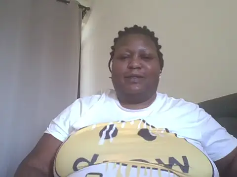 fat_ebonyqueen's Live Chat Room