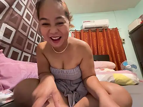 asian_milfpinay 现场聊天室