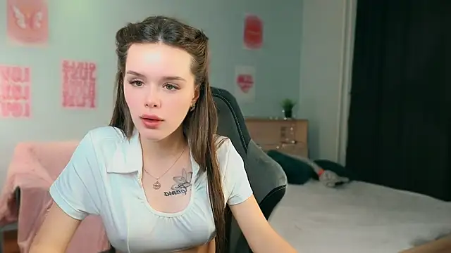 Živá chatovací místnost ginnyclub