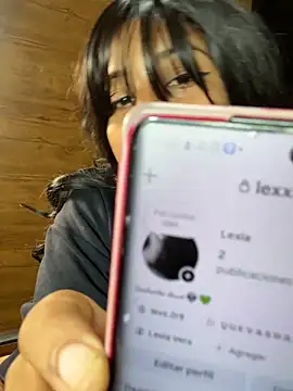 Alexia_Lerner Adlı Modelin Canlı Sohbet Odası