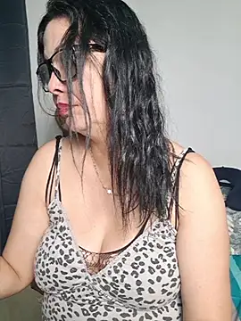 غرفة دردشة Scarlett_Valnyx المباشرة