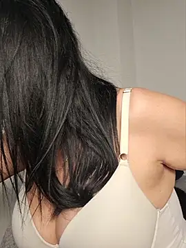 غرفة دردشة Scarlett_Valnyx المباشرة