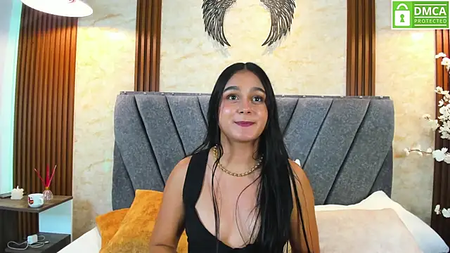 Sienna_lu Adlı Modelin Canlı Sohbet Odası