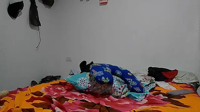 Layla-Astrum Cameră chat live