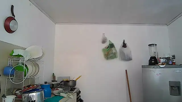Layla-Astrum Live Chatraum