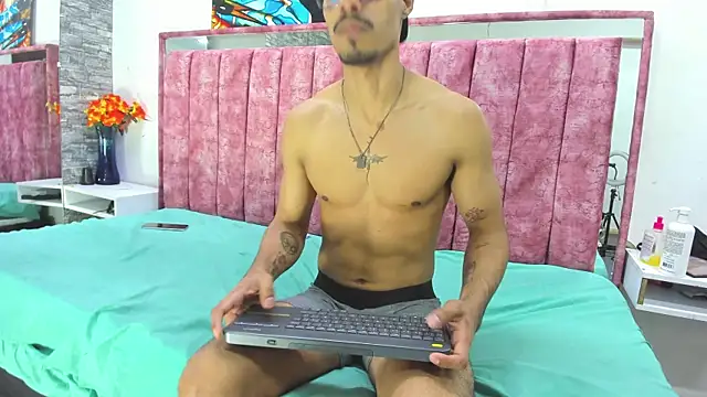 Meredy78 чат на живо