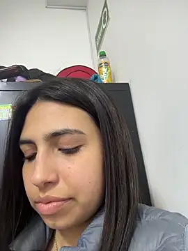 غرفة دردشة TAMMYBLACKK المباشرة