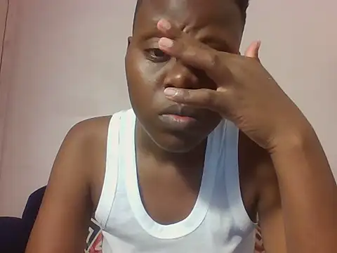חדר צ'אט בשידור חי של preety_ebony23