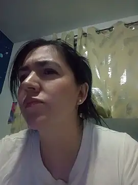dhanya_moon Cameră chat live