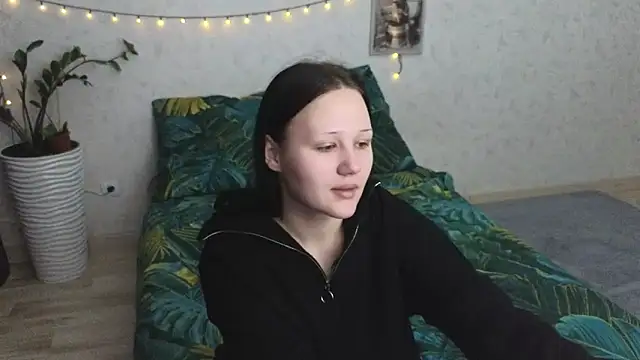 Pokój czatu na żywo – Tori_cute