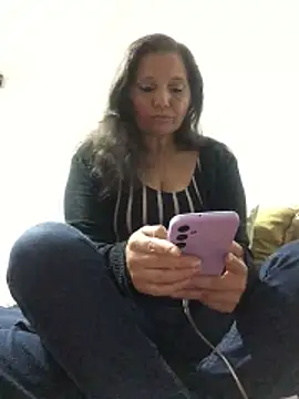Živá chatovací místnost Alexa_montiel
