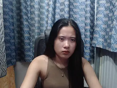 petiteasian_pinaygirl's Live Chat Room