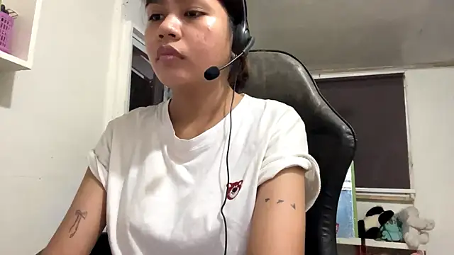 Živá chatovací místnost SalleyRoloff
