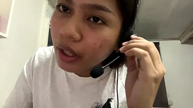 SalleyRoloff's Live Chat Room