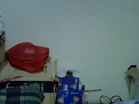 Živá chatovací místnost cute_aliyah