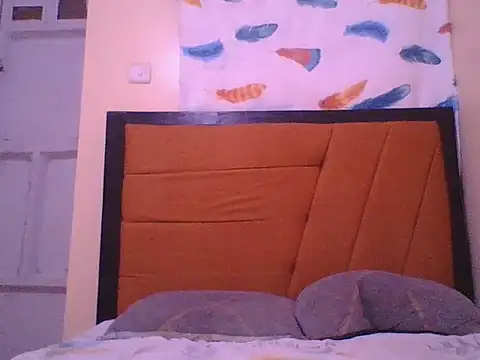 Ellaa_doll's Live Chat Room