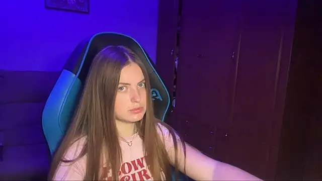 SilkSinner_'s Live Chat Room