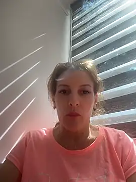 Hot-Milf4U Cameră chat live
