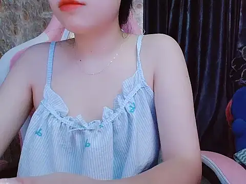 Julie_Ulie чат на живо