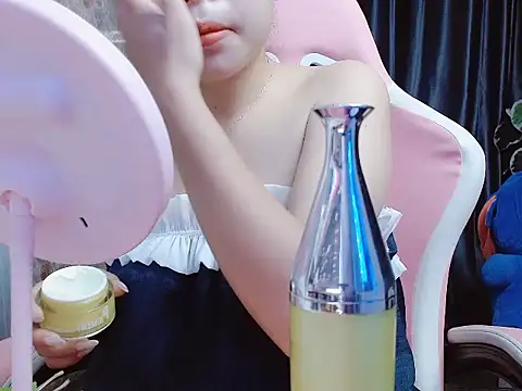 Julie_Ulie Ruang Obrolan Langsung