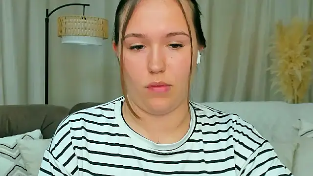 غرفة دردشة Carolina__Sweet المباشرة