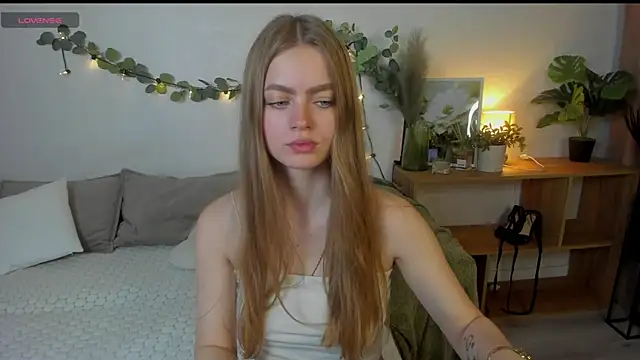 HoneyEmilly – live chatrum