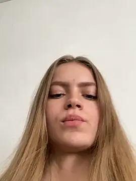 HoneyEmilly Cameră chat live