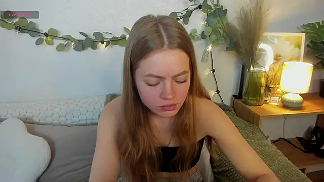 HoneyEmilly – live chatrum
