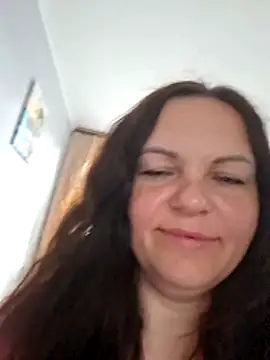 Meri_a Adlı Modelin Canlı Sohbet Odası