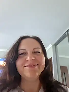 Meri_a Adlı Modelin Canlı Sohbet Odası