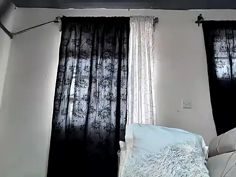 חדר צ'אט בשידור חי של sexyleah25