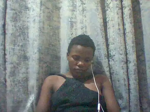 tina_2030's Live Chat Room