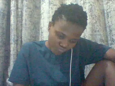 tina_2030's Live Chat Room