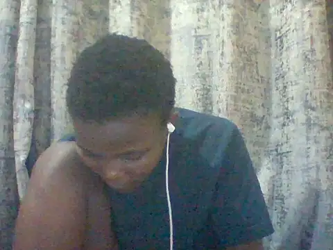 tina_2030's Live Chat Room