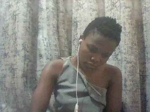 tina_2030 Live Chatraum