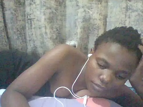 tina_2030 Live Chatraum