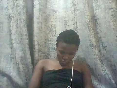 tina_2030's Live Chat Room