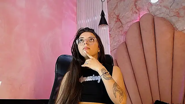 Kyomi_Hunt чат на живо