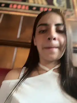 hannacruzsjr's Live Chat Room