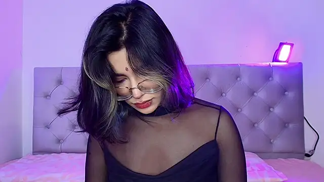 Phòng Chat Trực Tiếp Alejaa_storm