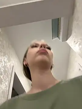 Živá chatovací místnost JulyOwens