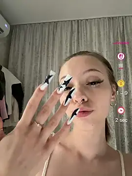 JulyOwens – live chatrum